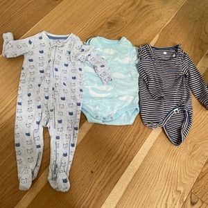 2 gap onesie and 1 little earthling onesie - all three are size 3-6 months!